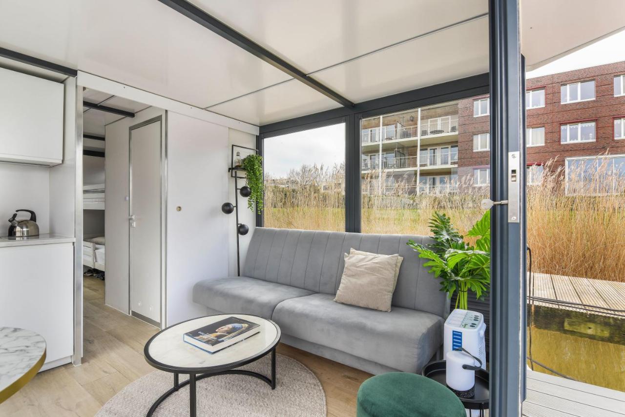 Cosy Tiny Houseboats Near Beach And Restaurants By Weltevreden Experience Zeewolde Exteriör bild